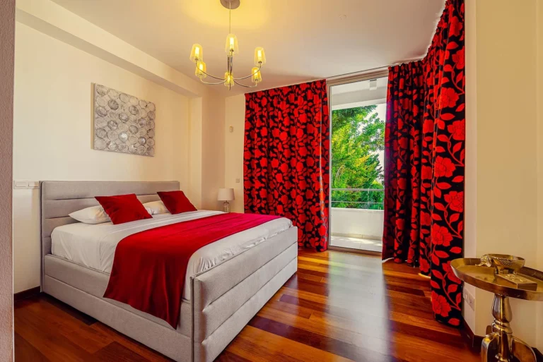 5 Bedroom House for Sale in Latchi (Lakki / Latsi), Paphos District