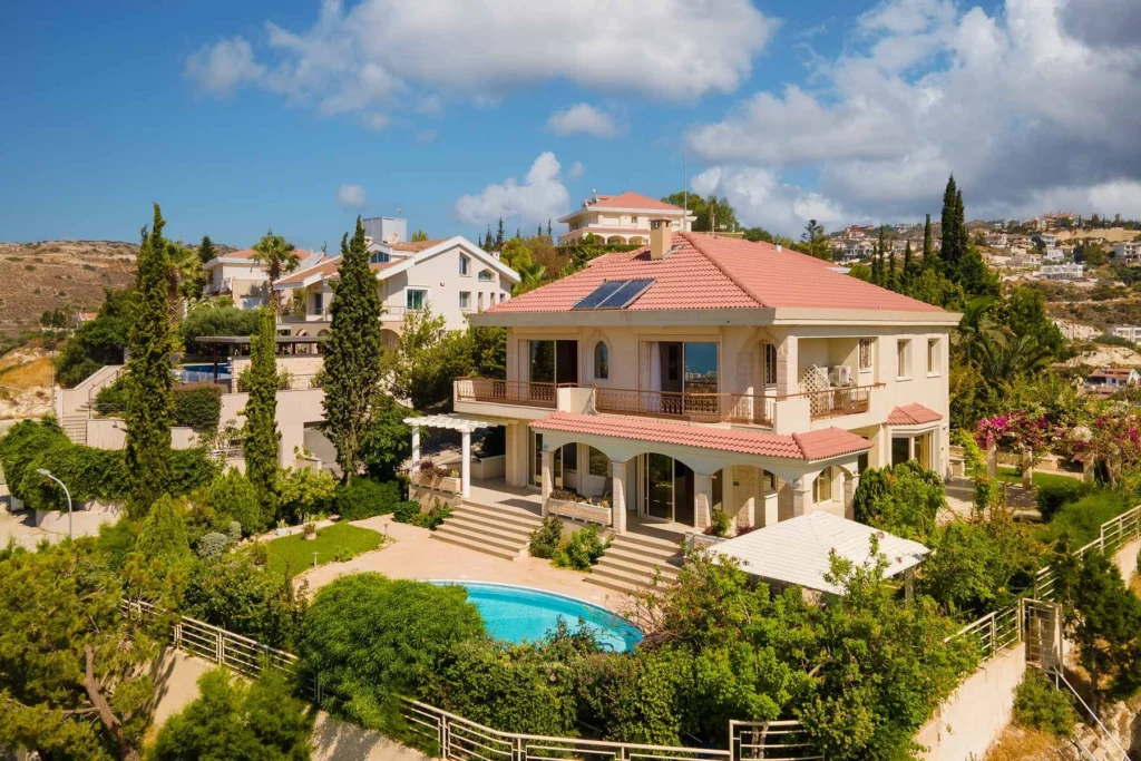 5 Bedroom House for Sale in Agios Tychonas, Limassol District