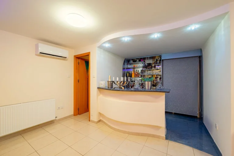 5 Bedroom House for Sale in Agios Tychonas, Limassol District