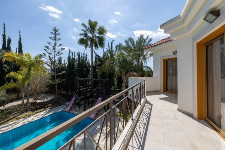 5 Bedroom House for Sale in Pyla, Larnaca District