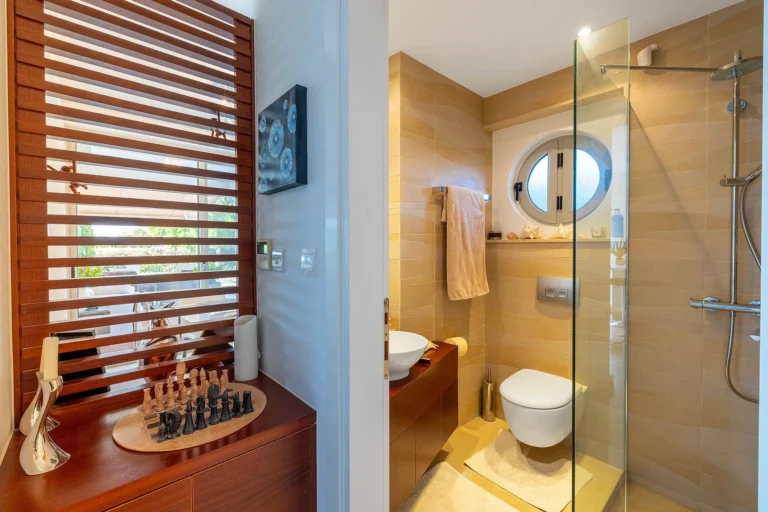 4 Bedroom House for Sale in Neo Chorio Pafou, Paphos District