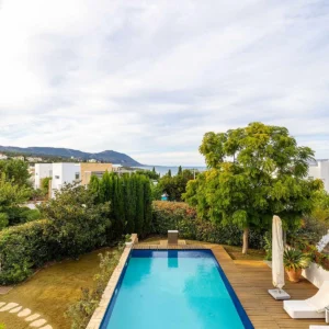 4 Bedroom House for Sale in Neo Chorio Pafou, Paphos District