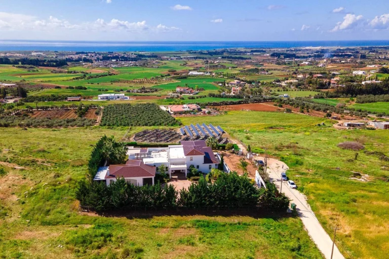 6+ Bedroom House for Sale in Anarita, Paphos District