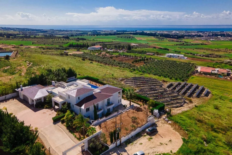 6+ Bedroom House for Sale in Anarita, Paphos District