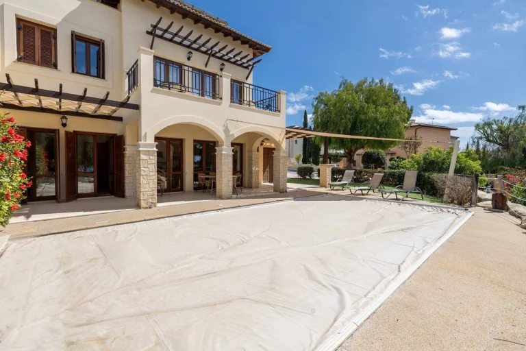 2 Bedroom Apartment for Sale in Paphos District