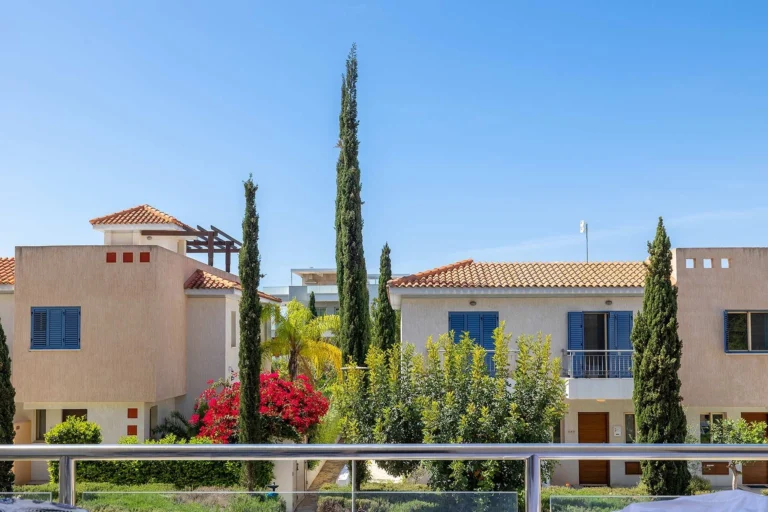 2 Bedroom Apartment for Sale in Paphos – Universal