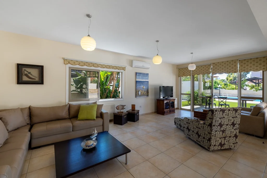 3 Bedroom House for Sale in Meneou, Larnaca District