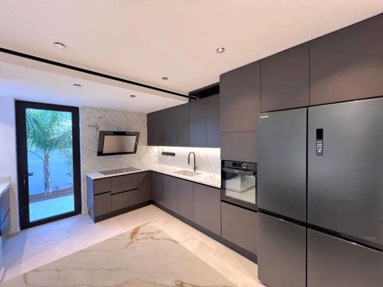 6+ Bedroom House for Sale in Latsia, Nicosia District