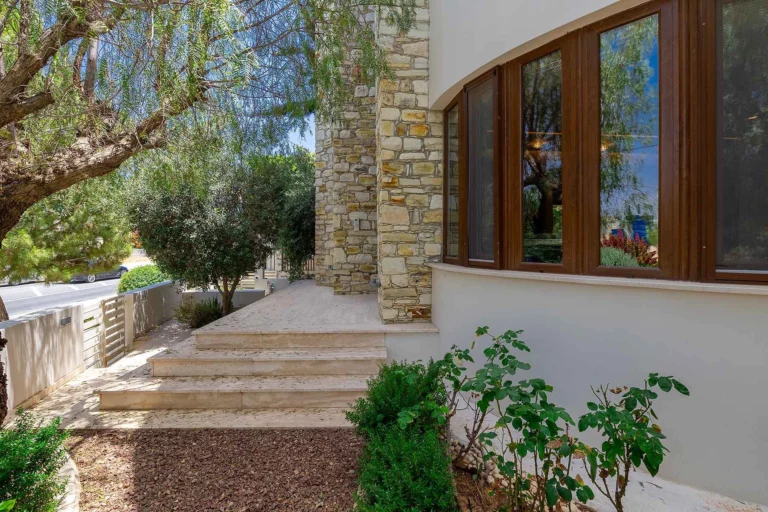 6+ Bedroom House for Sale in Aradippou, Larnaca District