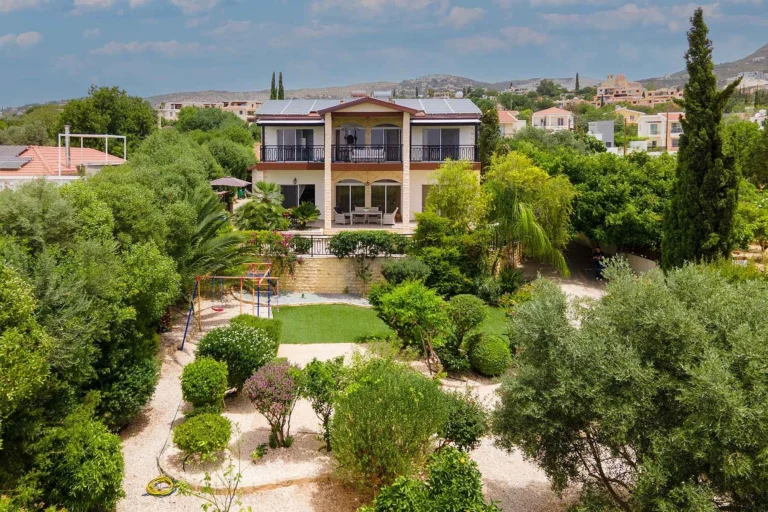 5 Bedroom House for Sale in Tala, Paphos District