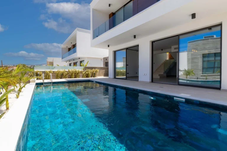 3 Bedroom House for Sale in Chlorakas, Paphos District