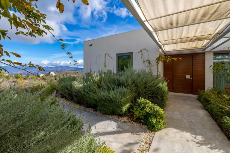 4 Bedroom House for Sale in Tsada, Paphos District