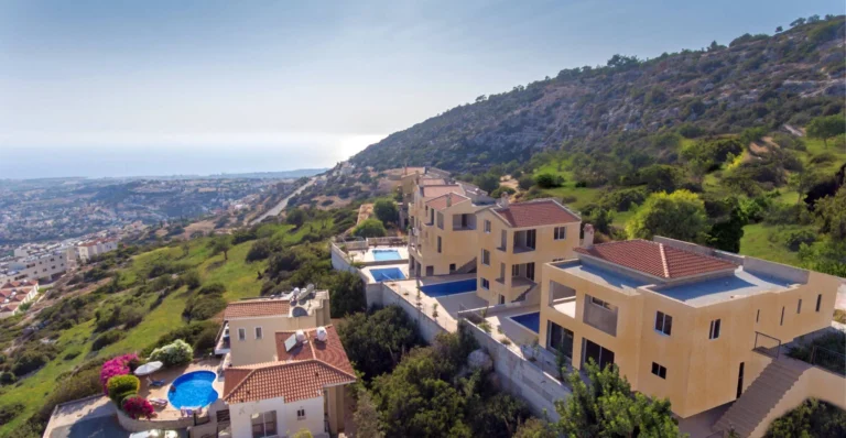 6+ Bedroom House for Sale in Pegeia, Paphos District