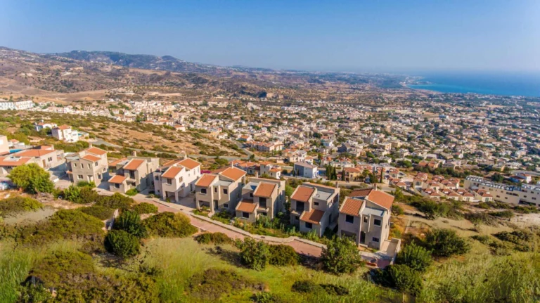 6+ Bedroom House for Sale in Pegeia, Paphos District