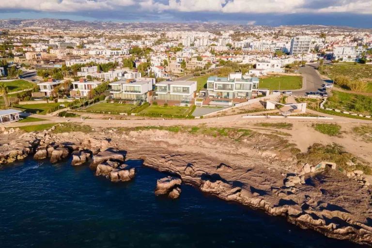 3 Bedroom House for Sale in Tombs Of the Kings, Paphos District