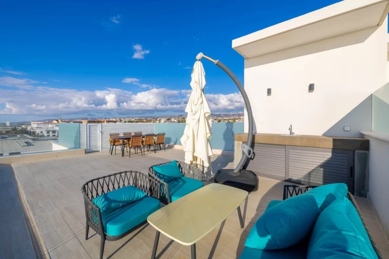 4 Bedroom House for Sale in Tombs Of the Kings, Paphos District