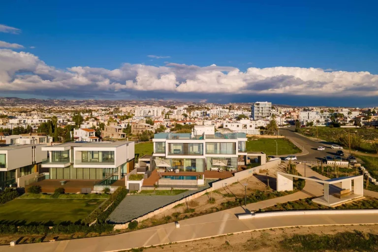 4 Bedroom House for Sale in Tombs Of the Kings, Paphos District