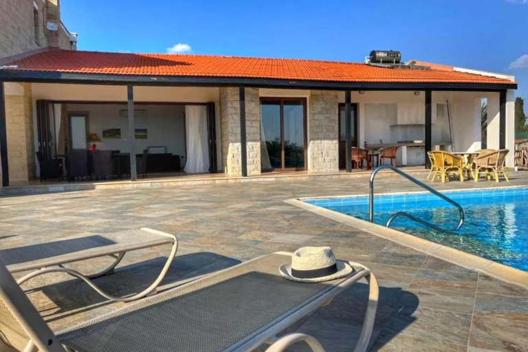 3 Bedroom House for Sale in Maroni, Larnaca District