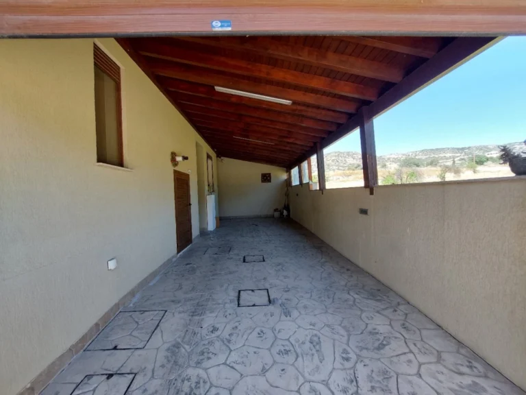 4 Bedroom House for Sale in Palodeia, Limassol District