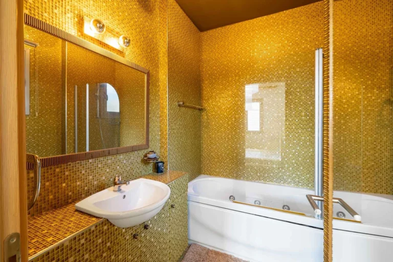 3 Bedroom House for Sale in Agios Tychonas, Limassol District