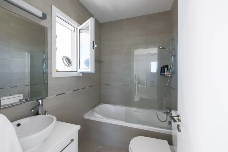 3 Bedroom House for Sale in Chlorakas, Paphos District