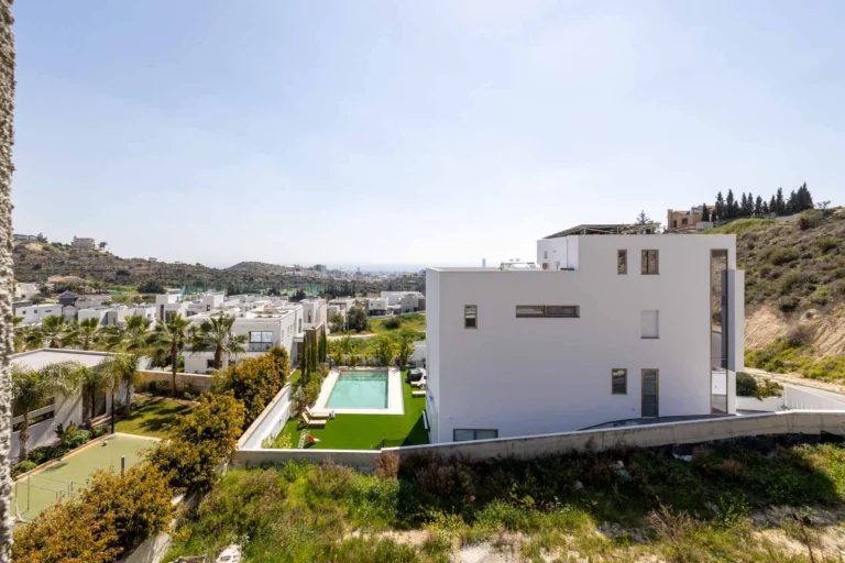 4 Bedroom House for Sale in Limassol – Agios Athanasios