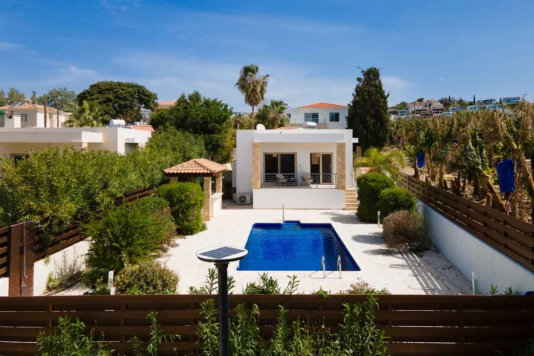 4 Bedroom House for Sale in Kissonerga, Paphos District