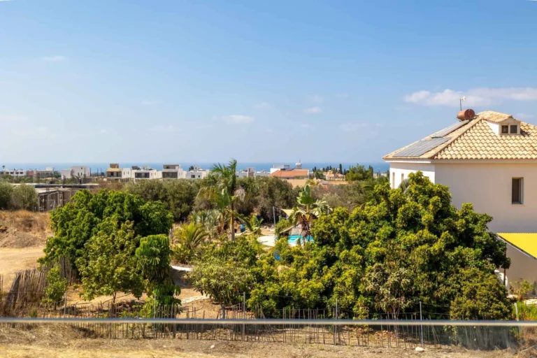 3 Bedroom House for Sale in Agia Marinouda, Paphos District