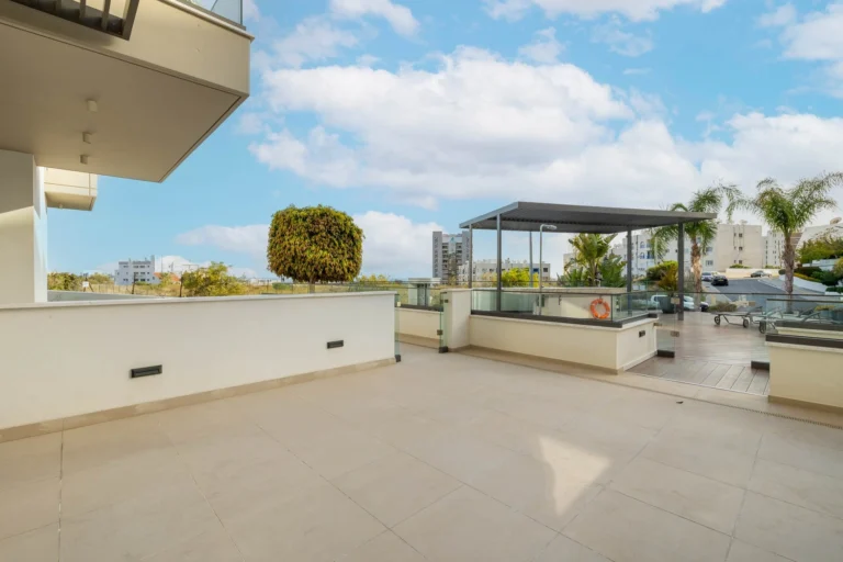 2 Bedroom Apartment for Sale in Agios Tychonas, Limassol District