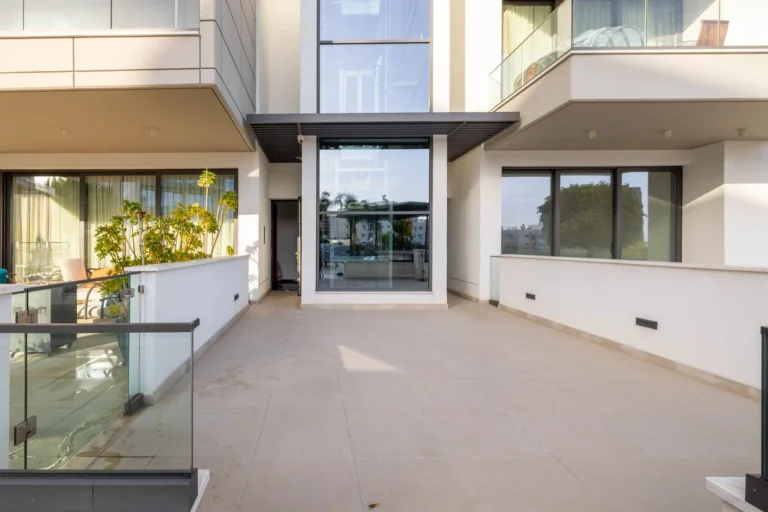 2 Bedroom Apartment for Sale in Agios Tychonas, Limassol District