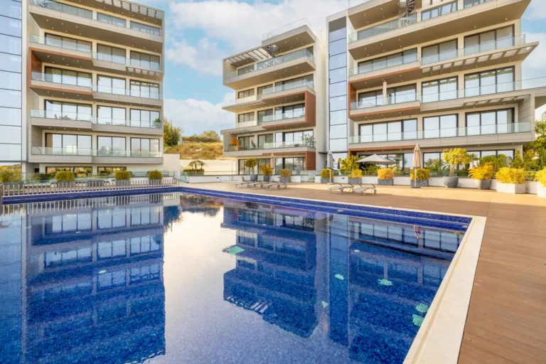 2 Bedroom Apartment for Sale in Agios Tychonas, Limassol District
