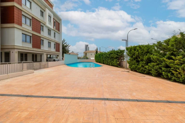 4 Bedroom Apartment for Sale in Agios Tychonas, Limassol District