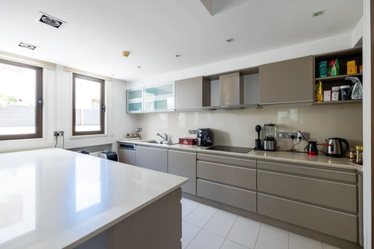 Cheap Houses and Villas for Sale Larnaca up to 900000 euro