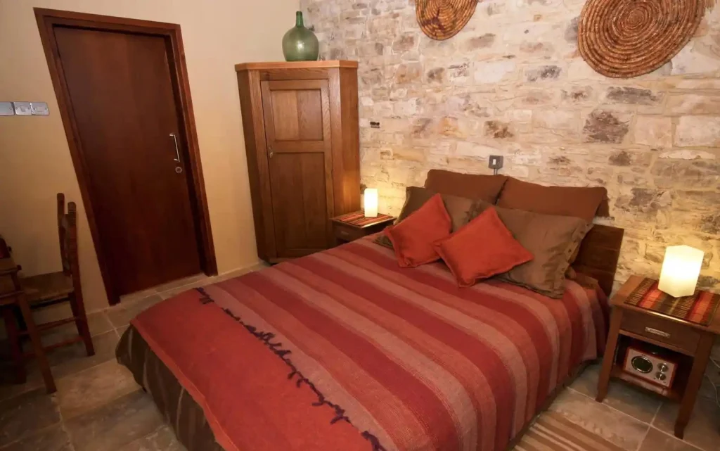 300m² Office for Sale in Vavla, Larnaca District