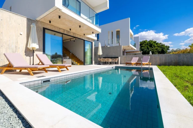 2 Bedroom House for Sale in Paphos – Agios Theodoros