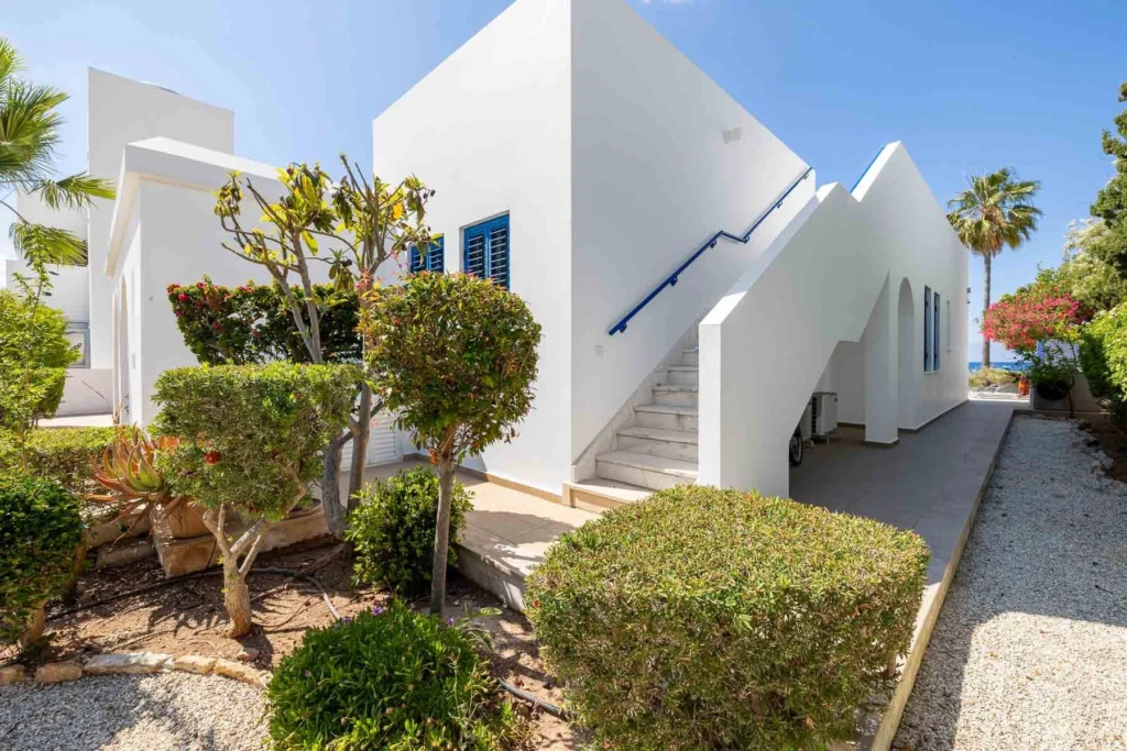 4 Bedroom House for Sale in Latchi (Lakki / Latsi), Paphos District