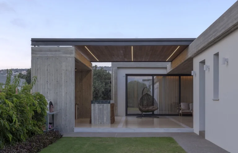 4 Bedroom House for Sale in Geroskipou, Paphos District