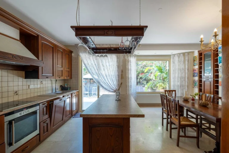 5 Bedroom House for Sale in Agios Tychonas, Limassol District