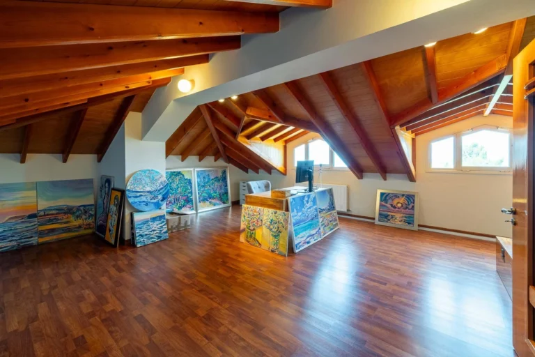 5 Bedroom House for Sale in Agios Tychonas, Limassol District