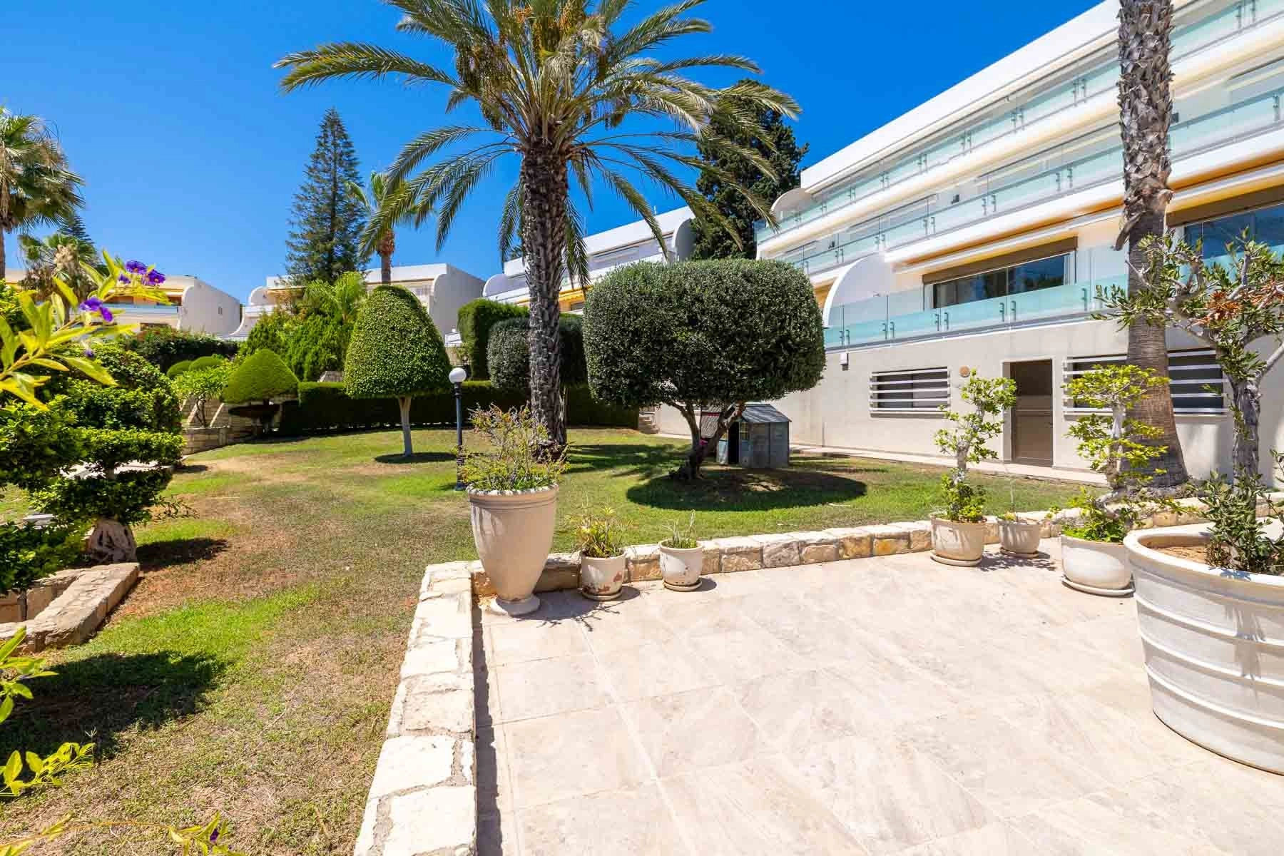 6+ Bedroom Apartment for Sale in Limassol District