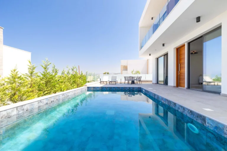 3 Bedroom House for Sale in Chlorakas, Paphos District