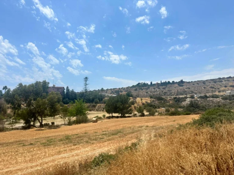 6,292m² Plot for Sale in Agios Tychonas, Limassol District
