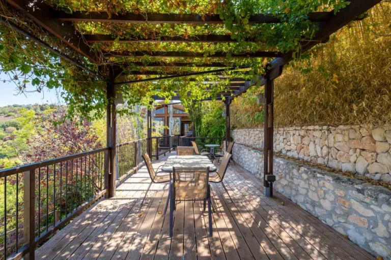 6+ Bedroom House for Sale in Kritou Tera, Paphos District