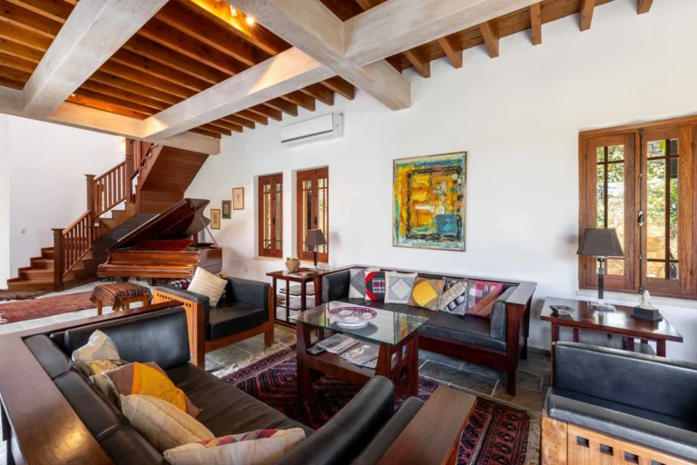 6+ Bedroom House for Sale in Kritou Tera, Paphos District