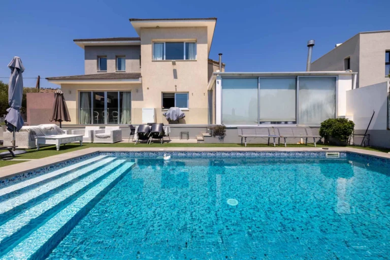 3 Bedroom House for Sale in Agios Tychonas, Limassol District