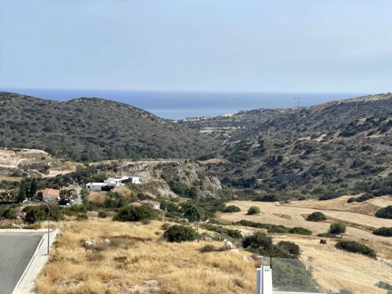 3 Bedroom House for Sale in Parekklisia, Limassol District