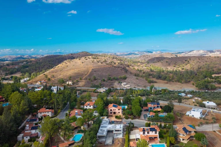 4 Bedroom House for Sale in Mosfiloti, Larnaca District