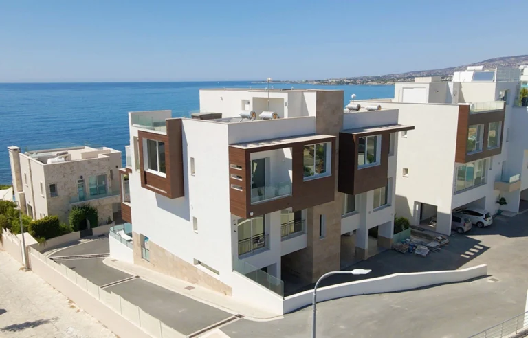 2 Bedroom Apartment for Sale in Kissonerga, Paphos District