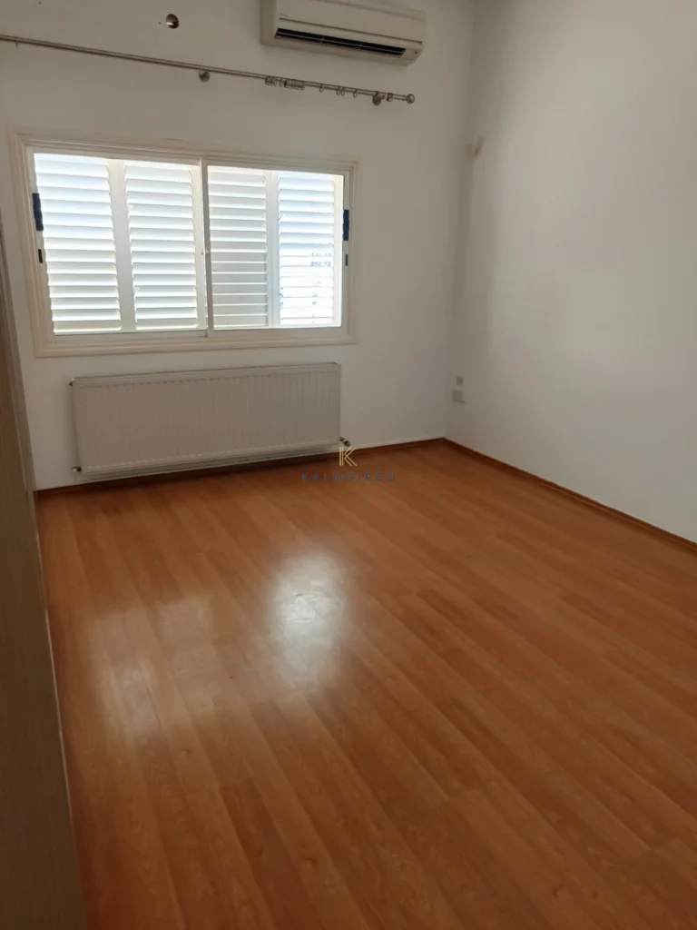 5 Bedroom House for Rent in Aradippou, Larnaca District