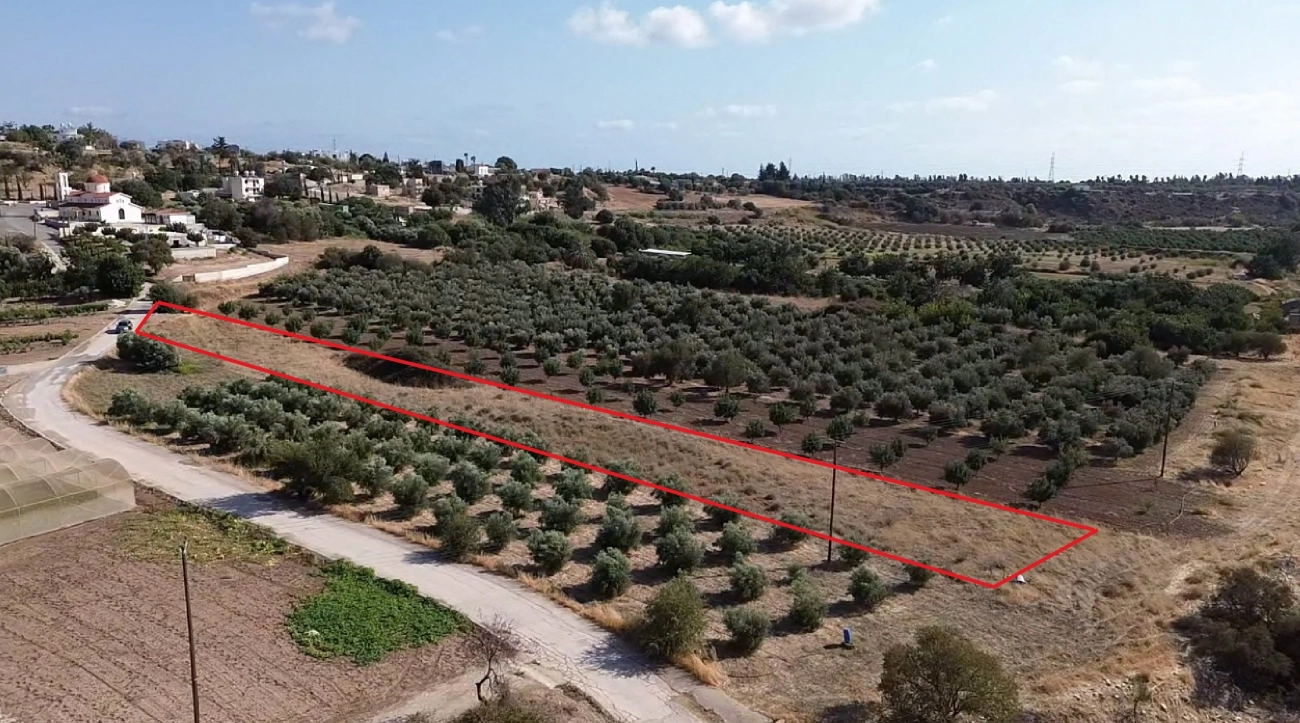 3,345m² Plot for Sale in Agia Varvara, Paphos District